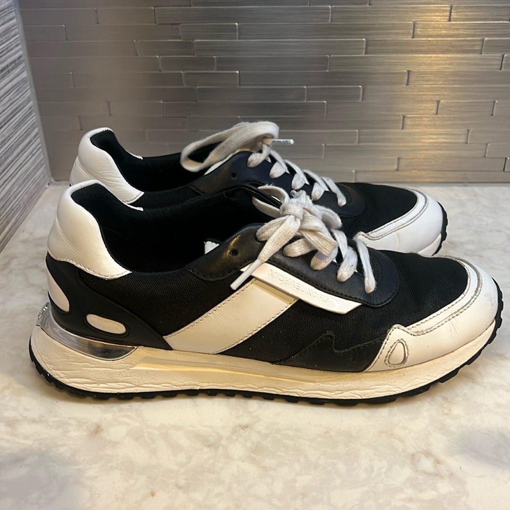 Micheal Kors platform black and white sneakers lace up